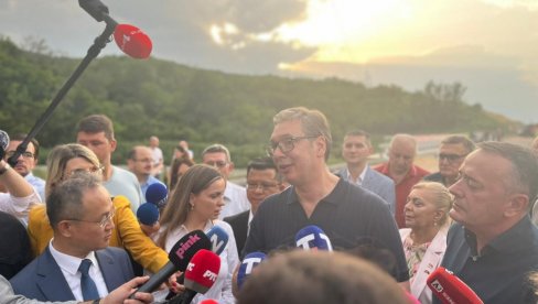 МЕЊАМО ЛИЦЕ СРБИЈЕ ГУРАМО ЗЕМЉУ НАПРЕД Вучић: Добар посао је урађен од стране кинеских компанија, имају моју и подршку председника Сија МЕЊАМО ЛИЦЕ СРБИЈЕ ГУРАМО ЗЕМЉУ НАПРЕД Вучић: Добар посао је урађен од стране кинеских компанија, имају моју и подршку председника Сија