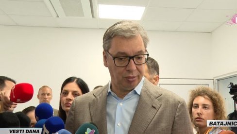 ТИРШОВА СЕ РАДИ И ОДЛИЧНО НАРПЕДУЈЕ, ПОРОДИЛИШЕ У НИШУ ДОКУМЕНТАЦИЈА СЕ ЗАВРШАВА Вучић: Много смо уложили о томе се не говори довољно ТИРШОВА СЕ РАДИ И ОДЛИЧНО НАРПЕДУЈЕ, ПОРОДИЛИШЕ У НИШУ ДОКУМЕНТАЦИЈА СЕ ЗАВРШАВА Вучић: Много смо уложили о томе се не говори довољно