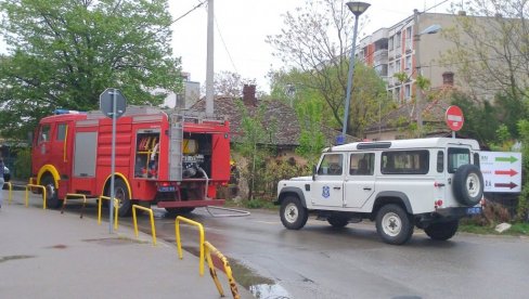 OPERSKA PEVAČICA STRADALA U POŽARU NA VOŽDOVCU! Vatra buknula u kući punoj smeća