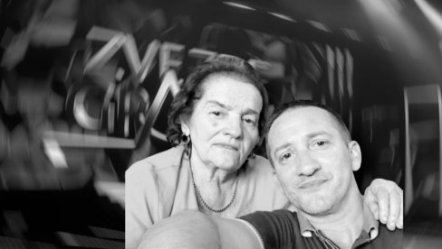 TUGA U ZVEZDAMA GRANDA Preminula majka poznatog pevača: Odmori se najbolja majko na svetu TUGA U ZVEZDAMA GRANDA Preminula majka poznatog pevača: Odmori se najbolja majko na svetu