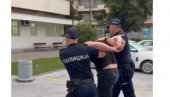 ПОЛИЦИЈА УЗВРАЋА УДАРАЦ: Овако су ухапшене муџахединско-блокадерске силеџије - Један узвикује Алаху екбер (ВИДЕО)