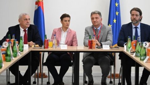BRNABIĆ U KRAGUJEVCU: Važno je imati viziju, a ne mrzeti! BRNABIĆ U KRAGUJEVCU: Važno je imati viziju, a ne mrzeti!
