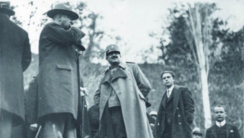 KOMUNISTIČKA PARTIJA POZIVA NAROD NA USTANAK: U obračunu sa komunistima isticao se predsednik vlade Živković, što mu oni neće zaboraviti