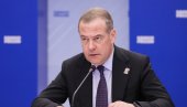 VELIKO UPOZORENJE MEDVEDEVA: Tri zemlje povećavaju vojnu aktivnost u blizini ruske teritorije