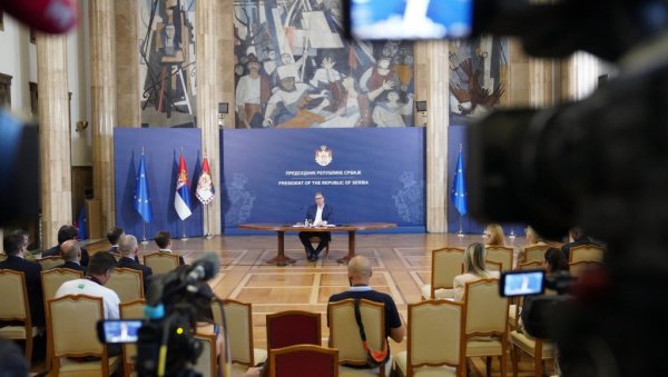 СРБИЈА НЕ ПРИХВАТА ОДЛУКУ СУДА БИХ Вучић: Пресуде представљају безбедносно дестабилизујући фактор