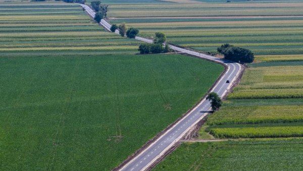 БОЉИ УСЛОВИ ПУТОВАЊА: Завршена реконструкција пута од Стапара до Пругревице