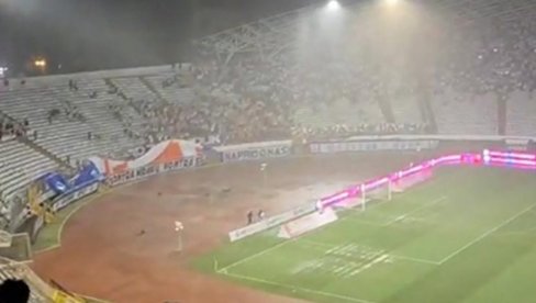 FAŠISTIČKO ORGIJANJE NA UTAKMICI U HRVATSKOJ: Posle Topsona, sramne scene na utakmici Hajduk-Istra