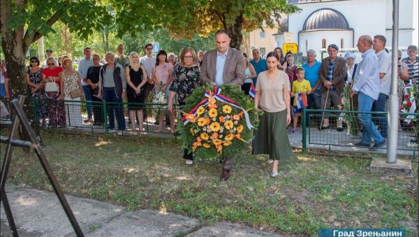 ОСАМДЕСЕТ ГОДИНА ОД ДОЛАСКА КОЛОНИСТА ИЗ БОСНЕ: Одата почаст и положени венци