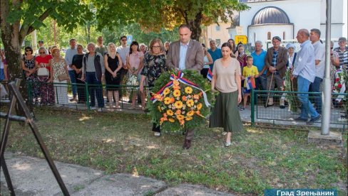 OSAMDESET GODINA OD DOLASKA KOLONISTA IZ BOSNE: Odata počast i položeni venci OSAMDESET GODINA OD DOLASKA KOLONISTA IZ BOSNE: Odata počast i položeni venci