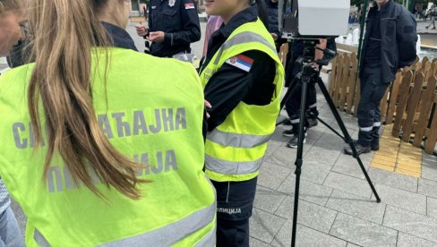 УВЕРТИРА ПРЕД ДАНЕ ПИВА: Зрењанинска полиција из саобраћаја искључила 19 пијаних возача УВЕРТИРА ПРЕД ДАНЕ ПИВА: Зрењанинска полиција из саобраћаја искључила 19 пијаних возача