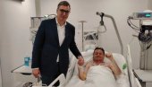 DARKO NESALOMIVI: Vučić posetio Glišića - predsednik objavio fotografiju sa ministrom (FOTO)