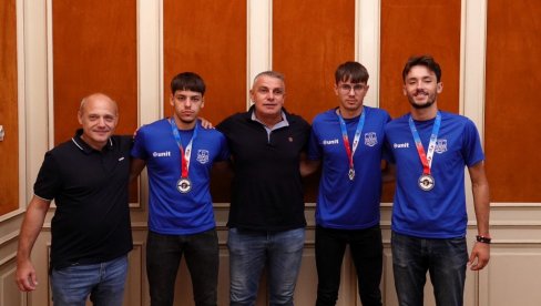 OSVOJILI DVE ZLATNE MEDALJE: Prijem za atletičare AK Maraton iz Sombora