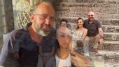 ГЛУМАЦ ИМА НОВУ ДЕВОЈКУ: Потврдио јавно - освојио 19 лета млађу колегиницу ГЛУМАЦ ИМА НОВУ ДЕВОЈКУ: Потврдио јавно - освојио 19 лета млађу колегиницу