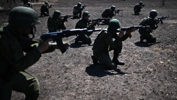 РАСПОРЕЂЕНО 110.000 ВОЈНИКА, РУСИ КРЕЋУ У ЗАВРШНИ УДАР НА ПОКРОВСК: Са тиме би могли заузети средње велику европску државу