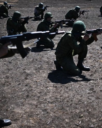 ОТАЦ МОРА БИТИ УЗ СИНА: Борац изгубио око, али се враћа на фронт