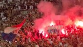 NOVI USTAŠKI DERNEK U HRVATSKOJ: Huligani splitskog Hajduka zapalili srpsku zastavu u proslavi Oluje i uzvikivali „za dom spremni