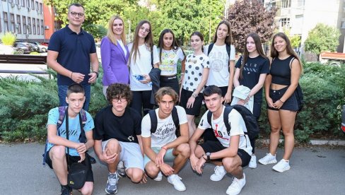 НАЈБОЉИ ЂАЦИ У БАЈИНОЈ БАШТИ: Градска општина Палилула организовала путовање за основце који су својим резулататима одскочили НАЈБОЉИ ЂАЦИ У БАЈИНОЈ БАШТИ: Градска општина Палилула организовала путовање за основце који су својим резулататима одскочили