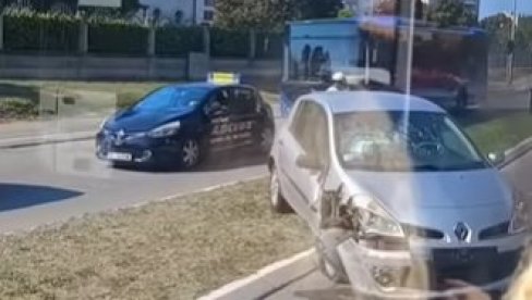 САОБРАЋАЈНА НЕСРЕЋА У РАДНИЧКОЈ УЛИЦИ: Прешао преко острва, па завршио у супротној траци (ВИДЕО) САОБРАЋАЈНА НЕСРЕЋА У РАДНИЧКОЈ УЛИЦИ: Прешао преко острва, па завршио у супротној траци (ВИДЕО)