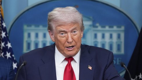 РЕЋИ ЋУ ПУТИНУ... Трамп: За два минута ћу знати на чему смо