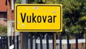 ОРИЛЕ СЕ СРПСКЕ ПЕСМЕ Фолкерка одржала концерт код Вуковара: Певали смо о Косову и Метохији, Српкиња је мене мајка родила...