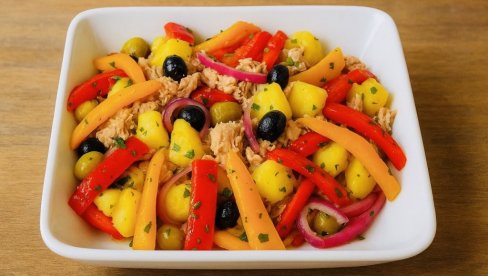 RECEPT: Salata od krompira, paprike i tunjevine RECEPT: Salata od krompira, paprike i tunjevine