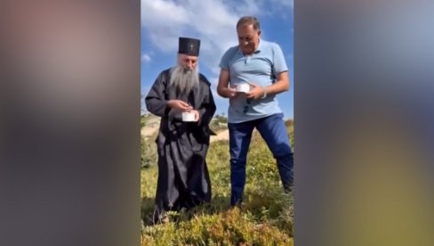 U SLOZI I BRATSKOJ LJUBAVI Patrijarh Porfirije proveo prijatno popodne sa Dodikom na Jahorini (VIDEO) U SLOZI I BRATSKOJ LJUBAVI Patrijarh Porfirije proveo prijatno popodne sa Dodikom na Jahorini (VIDEO)