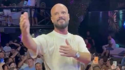 BILO JE TEŠKO, ALI NJIHOVA ENERGIJA: Boban Rajović pevao pod visokom temperaturom (FOTO)