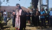 SLUŽEN POMEN DEČACIMA UBIJENIM NA BISTRICI: Zašto jedno dete da strada na takav način? Zašto nema pravde?