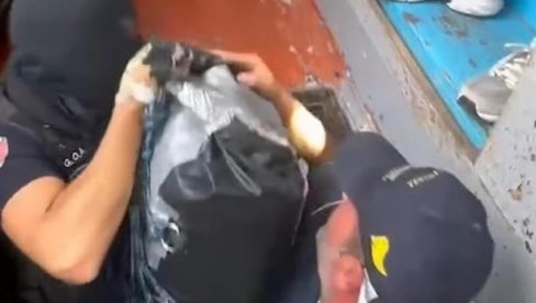 TELA DVOJICE SRBA I MAKEDONCA NAĐENA U CRNIM DŽAKOVIMA: Mučeni, a potom likividirani? TELA DVOJICE SRBA I MAKEDONCA NAĐENA U CRNIM DŽAKOVIMA: Mučeni, a potom likividirani?