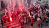 UZ PESMU BAJE MALOG KNINDŽE: Ovako narod u Baču brani svoje domove od ustaša i blokadera (VIDEO) UZ PESMU BAJE MALOG KNINDŽE: Ovako narod u Baču brani svoje domove od ustaša i blokadera (VIDEO)