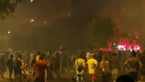 БЛОКАДЕРИ НАЈАВЉУЈУ НОВИ ХАОС: Све раде да изазову грађански рат у Србији (ФОТО)