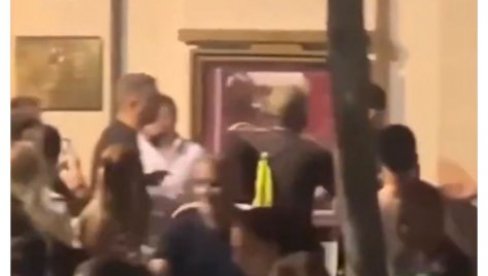 BLOKADERI POZIVAJU NA SMRT ČLANOVA SNS: Udri bagru, nema milosti!“ BLOKADERI POZIVAJU NA SMRT ČLANOVA SNS: Udri bagru, nema milosti!“