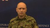 POVREĐENO SEDAM PRIPADNIKA VOJSKE, ČETVORO TEŽE Direktor VBA: Palicama i bakljama u Novom Sadu napadnuti su pripadnici Kobri POVREĐENO SEDAM PRIPADNIKA VOJSKE, ČETVORO TEŽE Direktor VBA: Palicama i bakljama u Novom Sadu napadnuti su pripadnici Kobri