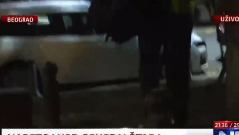 N1 POTVRDILA:  Blokadni fašisti napali pirotehnikom policiju i pristalice SNS!