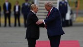 ZAPADNI MEDIJI: Govor tela Putina i Trampa bio je „daleko od hladnog“
