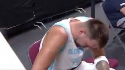 KATASTROFA ZA SLOVENIJU: Povredio se Luka Dončić, šepajući napustio teren (VIDEO) KATASTROFA ZA SLOVENIJU: Povredio se Luka Dončić, šepajući napustio teren (VIDEO)