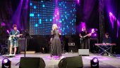 МУЗИКА ЈЕ ЗА МЕНЕ СПЕКТАКЛ: Гоца Тржан о предстојем дружењу са публиком, срећи у успеху на професионалној и приватној страни живота (ФОТО)