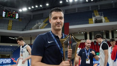 IMALI SMO BRDO PROBLEMA! Selektor zlatnih kadeta, prvaka Evrope u košarci, Stevan Mijović, o podvigu orlića na Evrobasketu IMALI SMO BRDO PROBLEMA! Selektor zlatnih kadeta, prvaka Evrope u košarci, Stevan Mijović, o podvigu orlića na Evrobasketu
