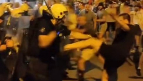 ISTE SUDIJE: Vozači koji probijaju blokadu krivi za pokušaj ubistva - a kamenovanje policajca nasilje! ISTE SUDIJE: Vozači koji probijaju blokadu krivi za pokušaj ubistva - a kamenovanje policajca nasilje!