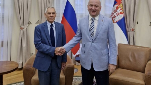 ПОПОВИЋ СА БОЦАН-ХАРЧЕНКОМ: Србији да остане најповољнија цена гаса у Европи ПОПОВИЋ СА БОЦАН-ХАРЧЕНКОМ: Србији да остане најповољнија цена гаса у Европи