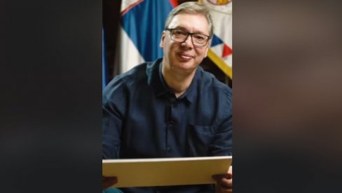 VUČIĆ OTKRIO KOLIKO JE VISOK: Predsednik Srbije odgovarao na pitanja građana i obelodanio ono što mnogi ne znaju VUČIĆ OTKRIO KOLIKO JE VISOK: Predsednik Srbije odgovarao na pitanja građana i obelodanio ono što mnogi ne znaju