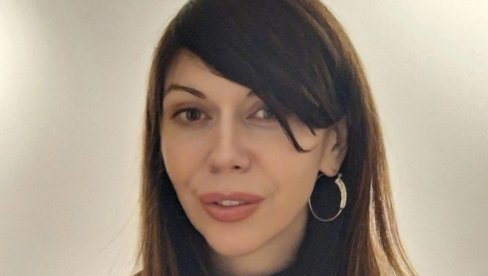 ДВА РОМАНА СНАЖНЕ ИНСПИРАЦИЈЕ: Награду “Светозар Ћоровић” за најбољу прозну књигу поделиле Лаура Барна и Неда Бјелановић ДВА РОМАНА СНАЖНЕ ИНСПИРАЦИЈЕ: Награду “Светозар Ћоровић” за најбољу прозну књигу поделиле Лаура Барна и Неда Бјелановић