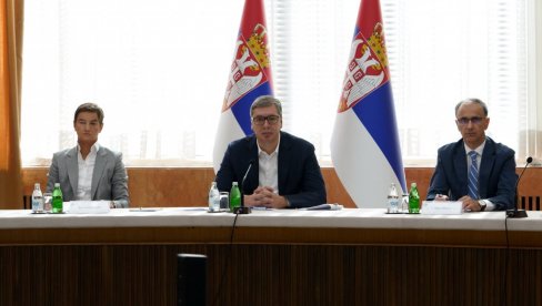 ПОЧЕЛА СЕДНИЦА САВЕТА ЗА НАЦИОНАЛНУ БЕЗБЕДНОСТ: Председава председник Вучић ПОЧЕЛА СЕДНИЦА САВЕТА ЗА НАЦИОНАЛНУ БЕЗБЕДНОСТ: Председава председник Вучић