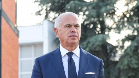 ЗВЕЗДАН ТЕРЗИЋ: Звезда је симбол Србије и успеха ЗВЕЗДАН ТЕРЗИЋ: Звезда је симбол Србије и успеха