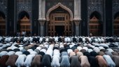 УВЕЛИ ЗАКОН: Ко пропусти молитву у џамији петком - 600€ и 2 године затвора