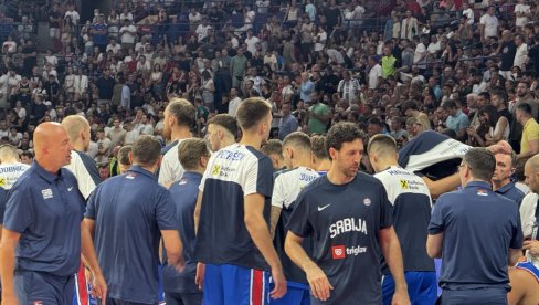 ОРЛОВИ, СРЕЋНО! Кошаркаши Србије отпутовали у Ригу на Европско првенство ОРЛОВИ, СРЕЋНО! Кошаркаши Србије отпутовали у Ригу на Европско првенство