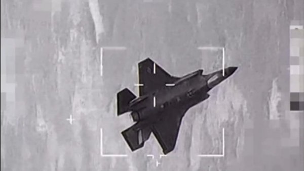 АВИОН КОЈИ ЈЕ СРБИЈА КУПИЛА ОБОРИО Ф-35: Летелица запањила НАТО армије, скинула скалп и Ф-22 (ВИДЕО) АВИОН КОЈИ ЈЕ СРБИЈА КУПИЛА ОБОРИО Ф-35: Летелица запањила НАТО армије, скинула скалп и Ф-22 (ВИДЕО)