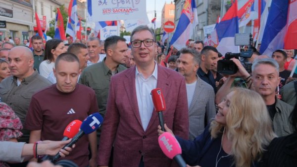 МОРАМО ДА БУДЕМО НА СТРАНИ ОБИЧНОГ НАРОДА Вучић о новим мерама: На свим производима ће се осетити, пре свега прехрамбеним, кућна хигијена МОРАМО ДА БУДЕМО НА СТРАНИ ОБИЧНОГ НАРОДА Вучић о новим мерама: На свим производима ће се осетити, пре свега прехрамбеним, кућна хигијена
