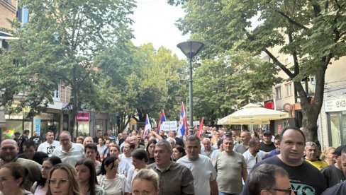 Ни организатори, ни присутни нису веровали колико се грађана окупило на на скупу против блокада Ни организатори, ни присутни нису веровали колико се грађана окупило на на скупу против блокада