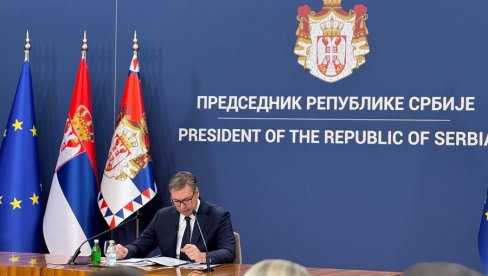 VUČIĆ SE UPRAVO OGLASIO: Predsednik Srbije poručio samo jedno! (VIDEO) VUČIĆ SE UPRAVO OGLASIO: Predsednik Srbije poručio samo jedno! (VIDEO)